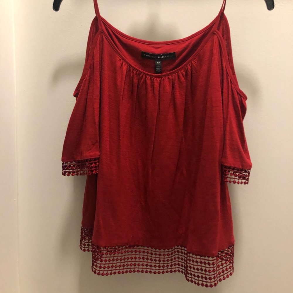 Dark red White House black market tee size XS